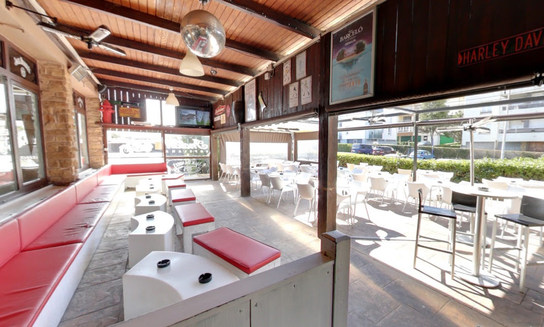 terraza-bar-pub-indian-sopela.jpg