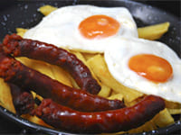 chistorra-con-huevo-y-patatas-restaurante-irungo_atsegina_irun_gipuzkoa.jpg