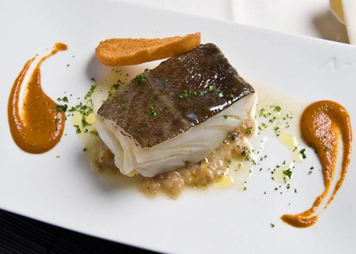 Restaurante de comida tradicional vasca situado en la periferia exterior del centro antiguo de Vitoria-Gasteiz.