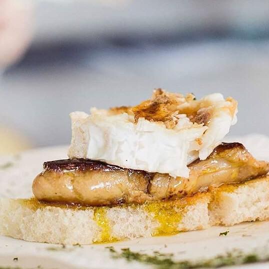 toston-foie-queso-cabra-restaurante-jaime-alpresa-sevilla-andalucia.jpg