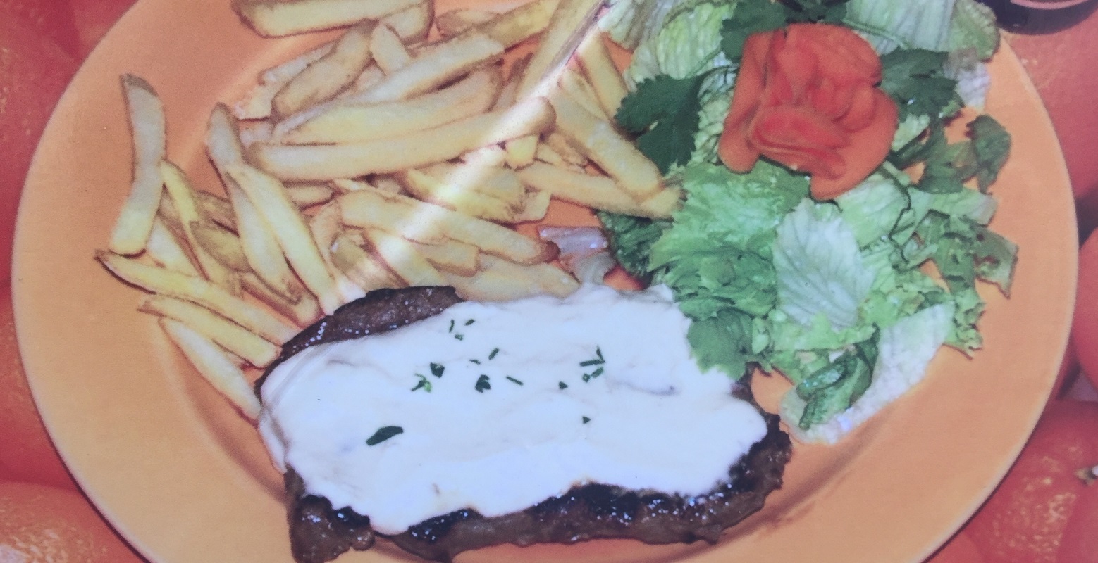 filete-carne-ensalada-patatas-fritas-plato-combinado-restaurante-la-bodeguita-los-gigantes-tenerife-canarias.jpg