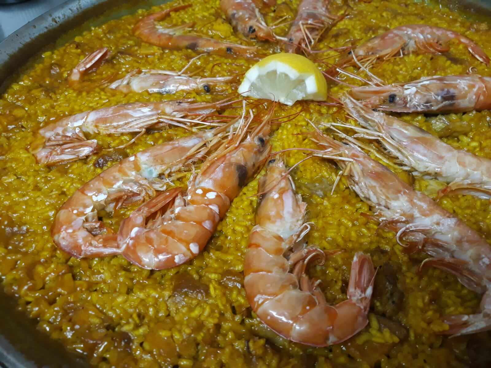 Restaurante especializado en carnes, pescados y verduras a la brasa en el centro de Logroño.            