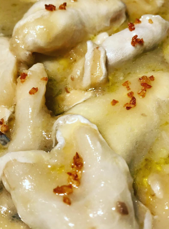Restaurante de cocina tradicional que se encuentra en el centro de la ciudad de Llanes, en Asturias.