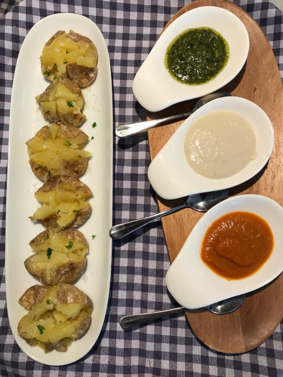 Restaurante de cocina tradicional que se encuentra en el centro de la ciudad de Llanes, en Asturias.