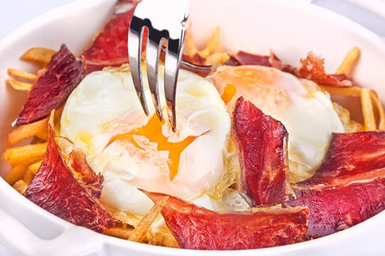 restaurante-laguillo-huevos-con-jamon-laredo-cantabria.jpg