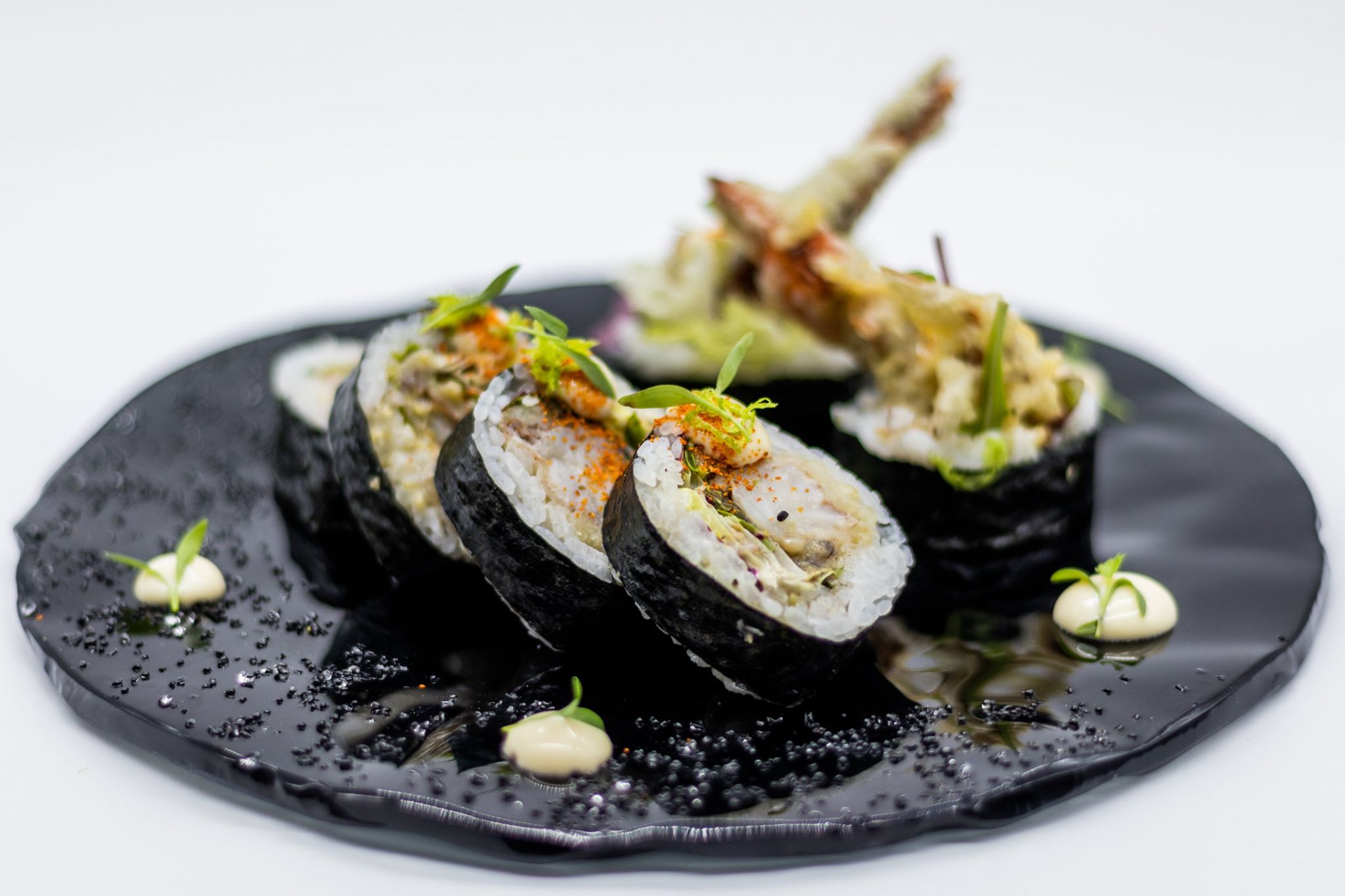 sushi-pescado-arroz-restaurante-marchica-palma-mallorca-baleares.jpg