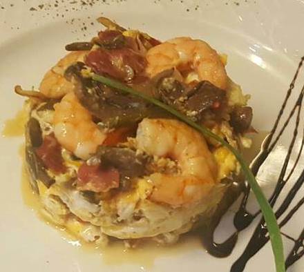 meson-la-estela-gambas-salsa-cantabria-comida-restaurante.jpg