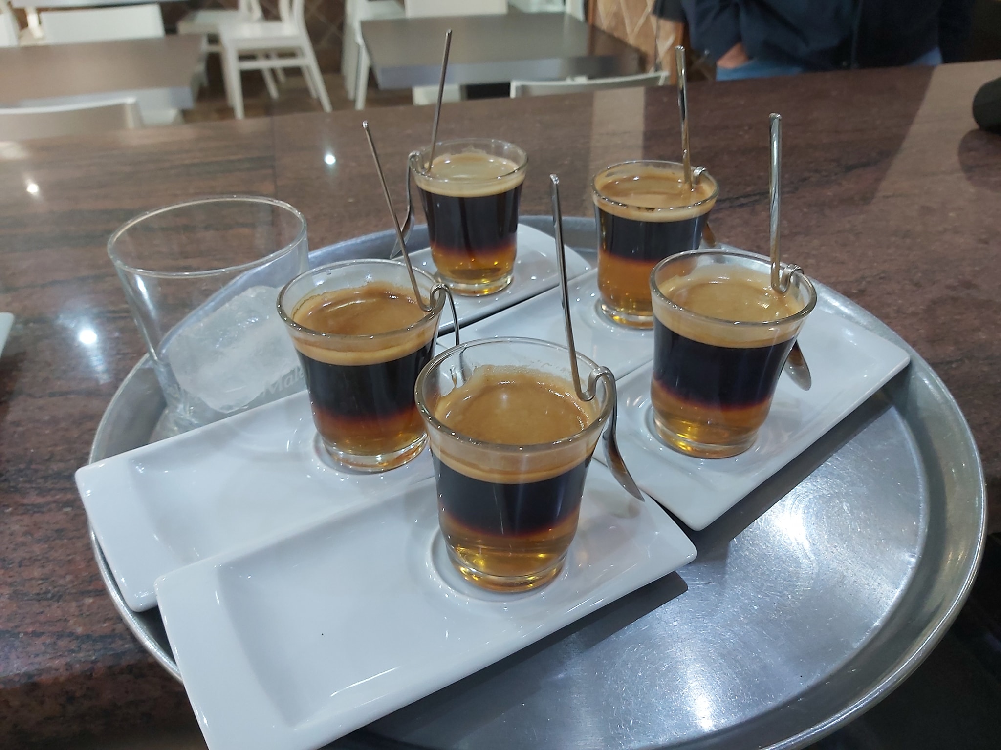 Restaurante de cocina tradicional mediterránea, especializada en arroces, tapas y bocadillos.