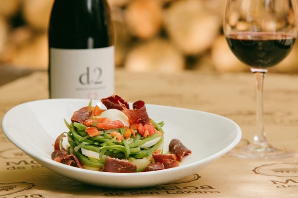 tartar-verduras-jamon-iberico-restaurante-moncloa-san-lazaro-cacabelos-castilla-leon.jpg
