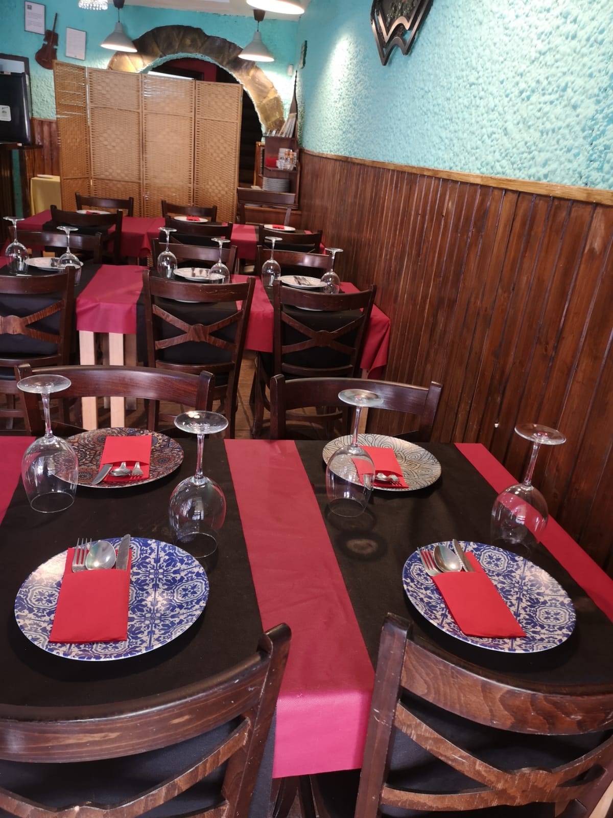 Restaurante con platillos 100% halal, a sólo 5 minutos a pie de playa La Malagueta.                        