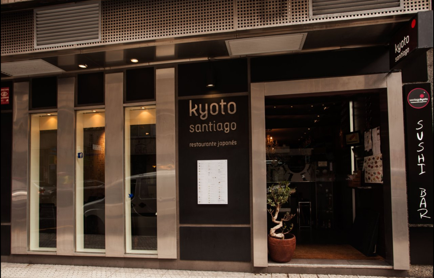 Restaurante cosmopolita de cocina innovadora japonesa en Santiago de Compostela.             