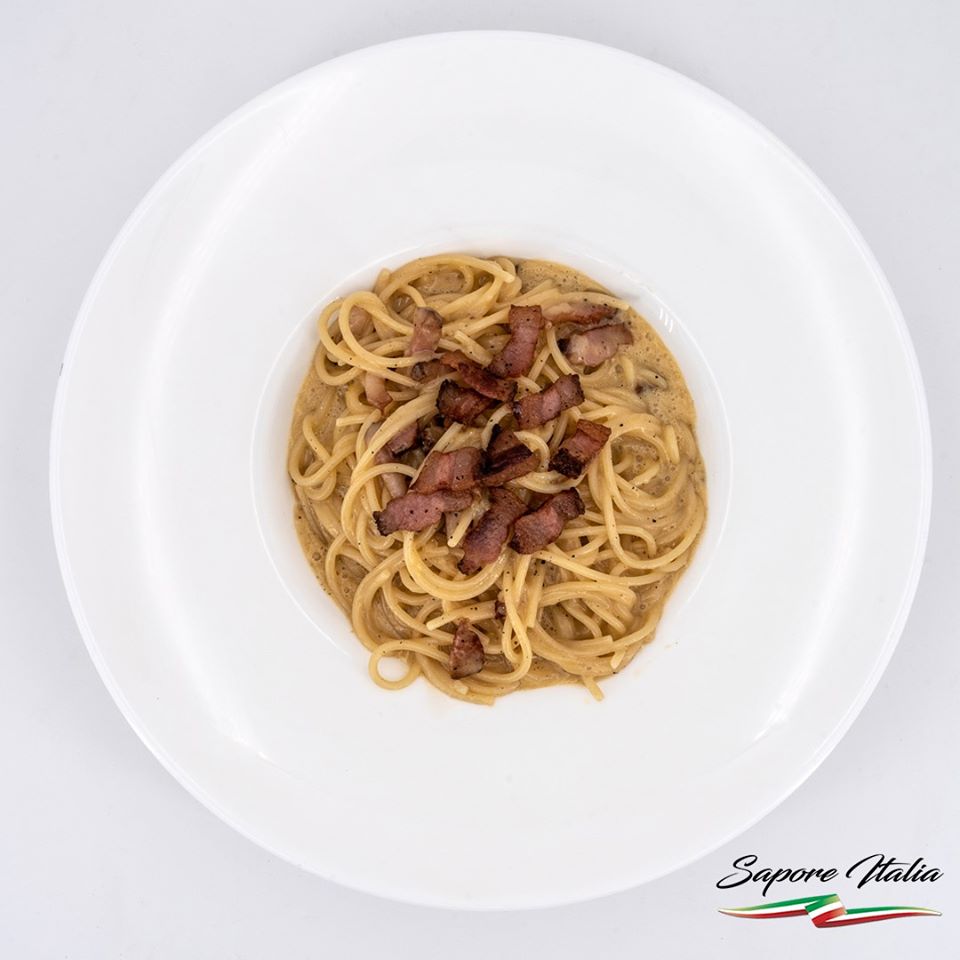 pasta-spaguetti-carbonara-huevo-parmesano-guanciale-pimienta-restaurante-sapore-a-italia-granada.jpg